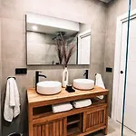 O Lar De Laura Casa Familiar Escapada Tranquila Con Piscina Y Sala De Juegos Cerca De * فيجو