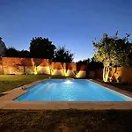 O Lar De Laura Casa Familiar Escapada Tranquila Con Piscina Y Sala De Juegos Cerca De بيت للعطل *