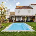 O Lar De Laura Casa Familiar Escapada Tranquila Con Piscina Y Sala De Juegos Cerca De بيت للعطل *