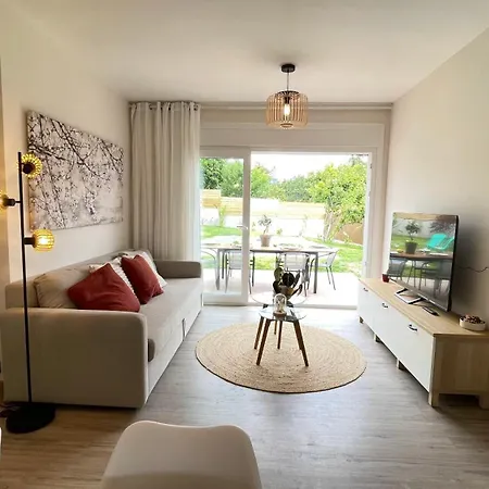 O Lar De Laura Casa Familiar Escapada Tranquila Con Piscina Y Sala De Juegos Cerca De