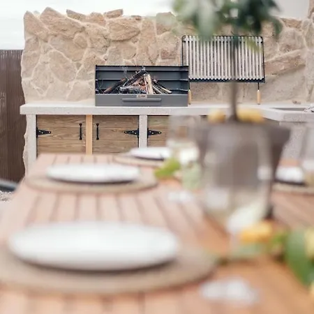 O Lar De Laura Casa Familiar Escapada Tranquila Con Piscina Y Sala De Juegos Cerca De Vigo