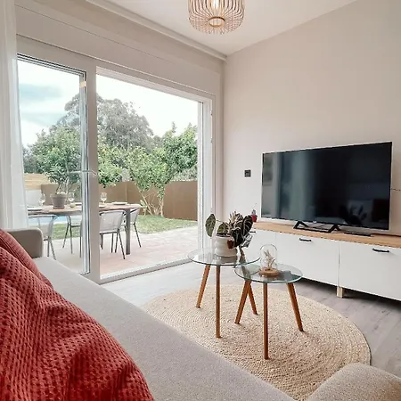 O Lar De Laura Casa Familiar Escapada Tranquila Con Piscina Y Sala De Juegos Cerca De Vigo