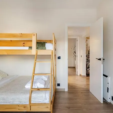 Hébergement de vacances O Lar De Laura Casa Familiar Escapada Tranquila Con Piscina Y Sala De Juegos Cerca De Vigo