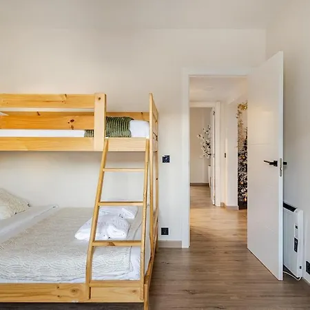 O Lar De Laura Casa Familiar Escapada Tranquila Con Piscina Y Sala De Juegos Cerca De *