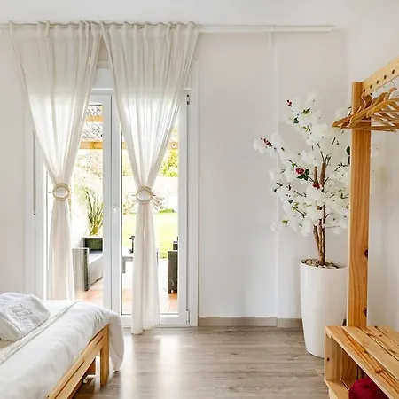 O Lar De Laura Casa Familiar Escapada Tranquila Con Piscina Y Sala De Juegos Cerca De Hébergement de vacances Vigo