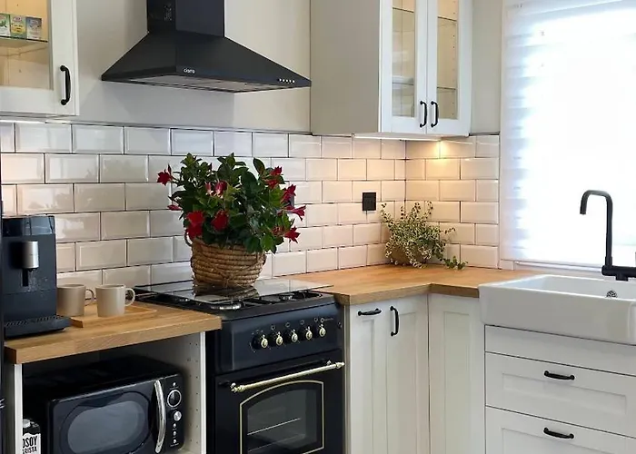 Feriehus O Lar De Laura Casa Familiar Escapada Tranquila Con Piscina Y Sala De Juegos Cerca De *