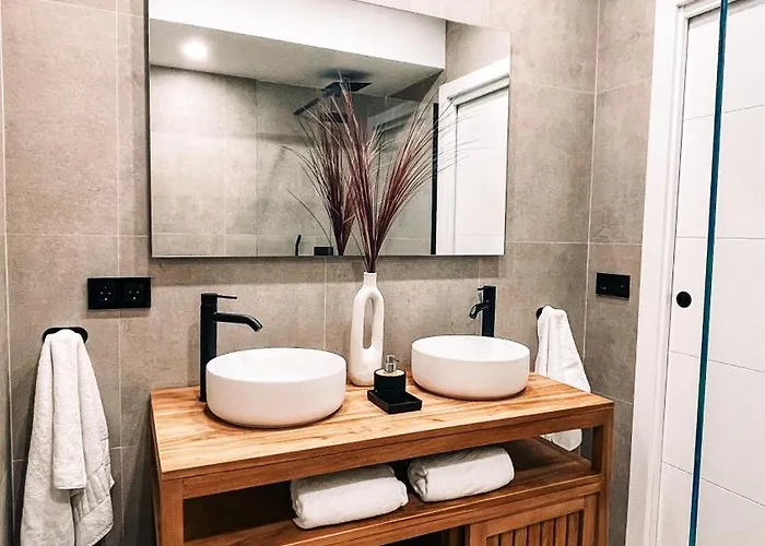 O Lar De Laura Casa Familiar Escapada Tranquila Con Piscina Y Sala De Juegos Cerca De * Βίγκο