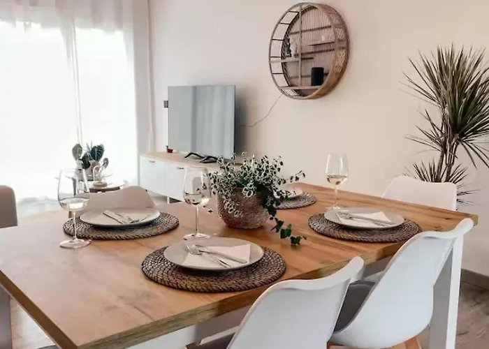 O Lar De Laura Casa Familiar Escapada Tranquila Con Piscina Y Sala De Juegos Cerca De Ferienhaus Vigo
