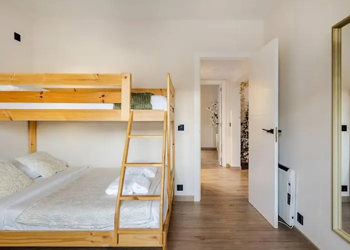 Feriehus O Lar De Laura Casa Familiar Escapada Tranquila Con Piscina Y Sala De Juegos Cerca De Vigo