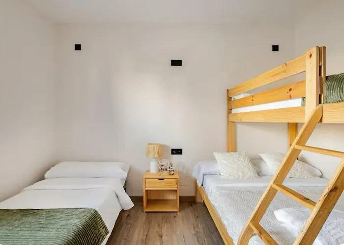 Feriehus O Lar De Laura Casa Familiar Escapada Tranquila Con Piscina Y Sala De Juegos Cerca De Vigo