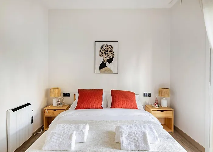 Feriehus O Lar De Laura Casa Familiar Escapada Tranquila Con Piscina Y Sala De Juegos Cerca De